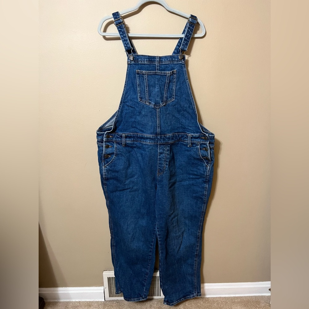 Old Navy Plus Size Classic Overalls SHORT